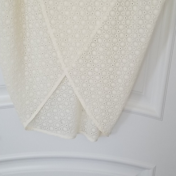 Tunic - Picture 2 of 4